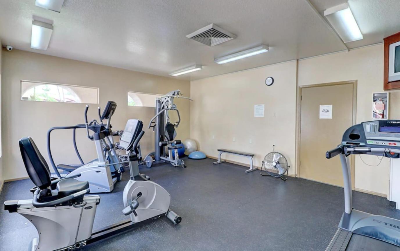 Condo With Heated Pool, Hot Tub, Near Walking Paths Glendale Zewnętrze zdjęcie